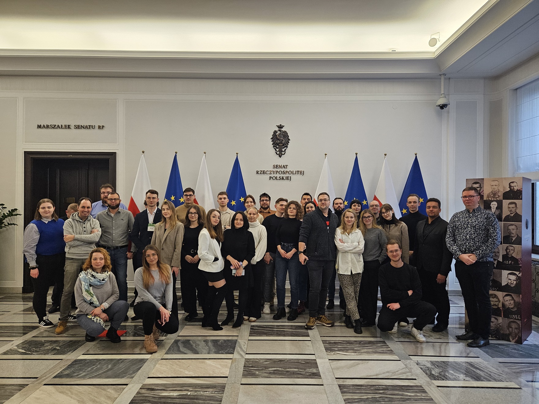 pamiątkowe zdjęcie grupowe