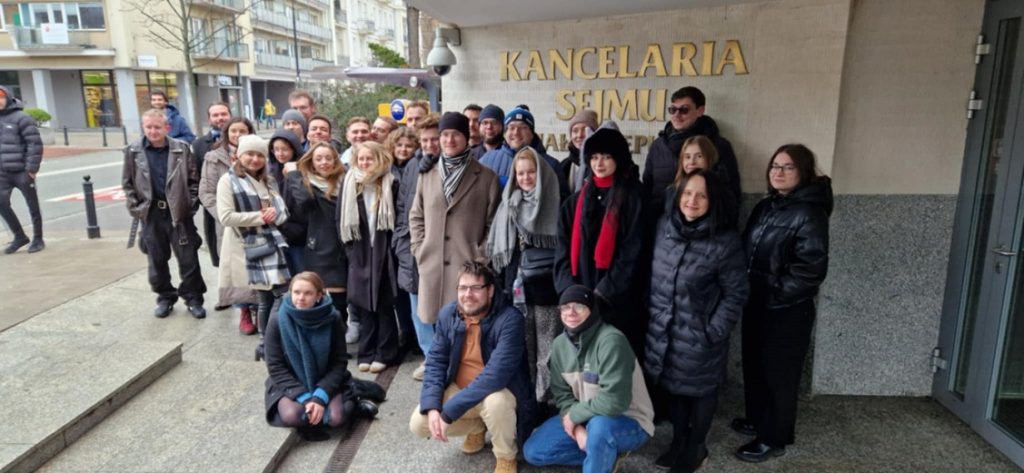 zdjęcie pamiątkowe uczestników wyjazdu