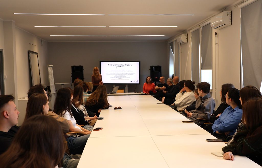 uczestnicy podczas spotkania